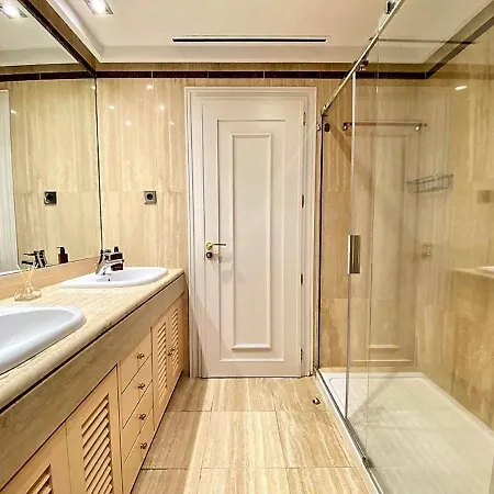 Apartamento Superior 3 Bedroom Center Close To Marbella