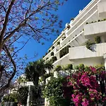 Superior 3 Bedroom Center Close To Apartmán