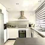 Apartmán Superior 3 Bedroom Center Close To