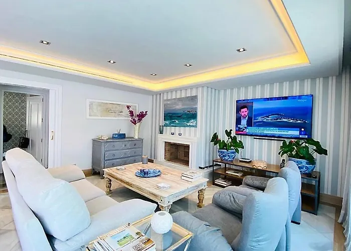 Apartment Superior 3 Bedroom Center Close To