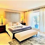 Superior 3 Bedroom Center Close To Апартаменты Марбелья