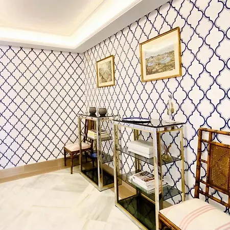 Superior 3 Bedroom Center Close To * Marbella