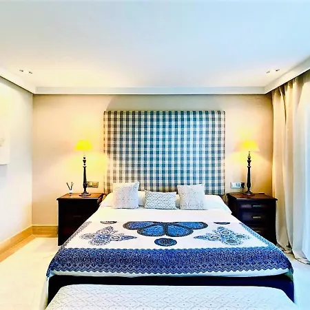 Апартаменты Superior 3 Bedroom Center Close To